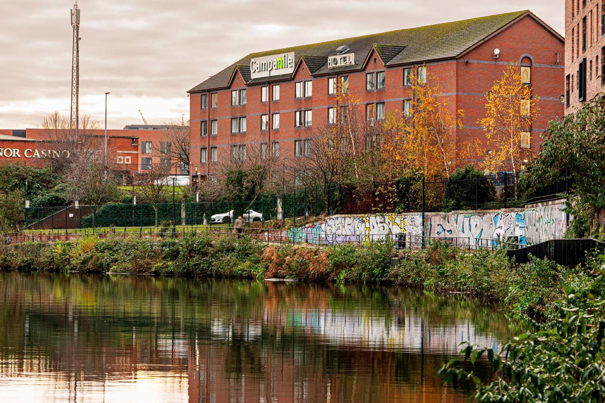 Campanile Manchester Salford  Exterior foto